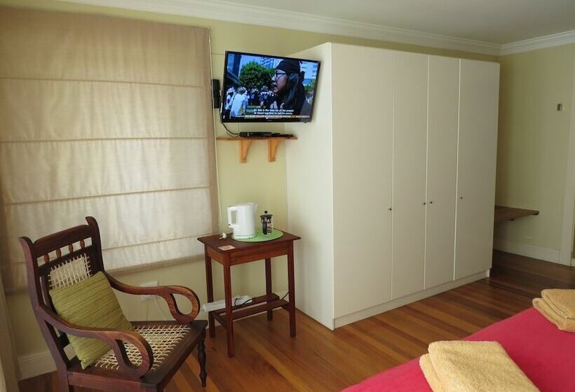 חדר דלוקס נוף לגינה, Makarios On The River