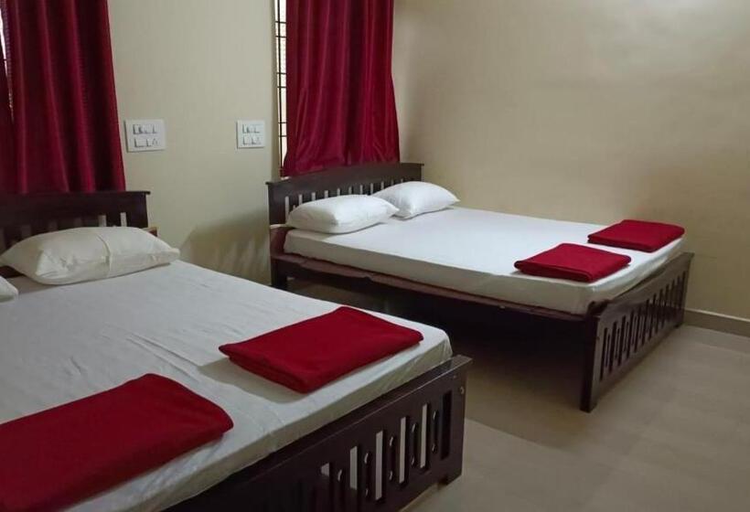 ファミリールーム, Adheesh Lodge