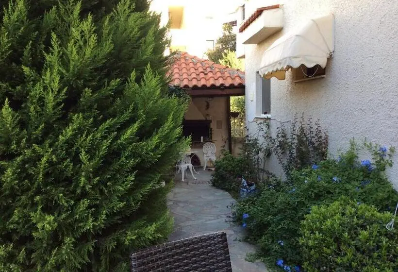 Apartament 1 Sypialnia, Iliotropio Studios