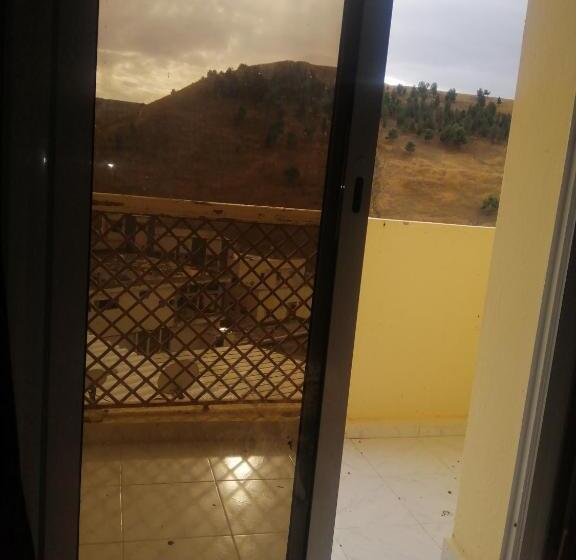 スタンダードルーム, Fadoua