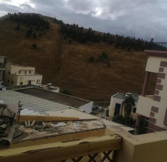 家族用バンガロー, Fadoua