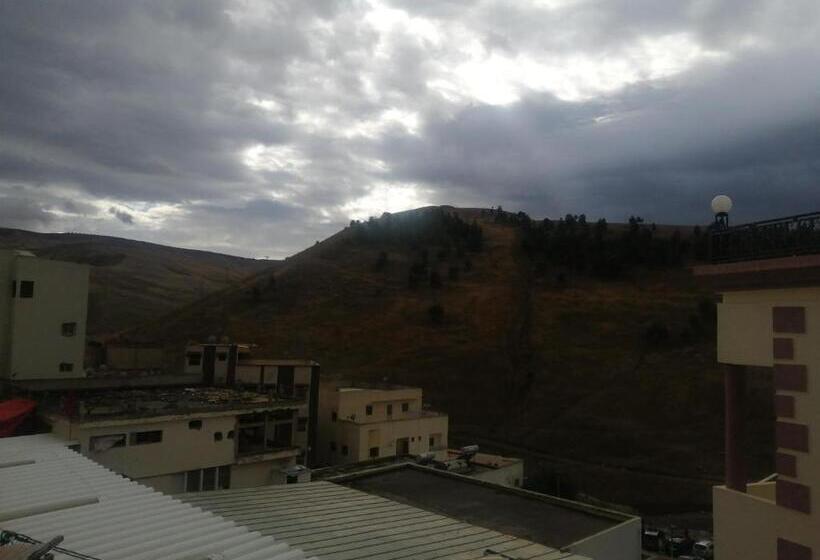 家族用バンガロー, Fadoua