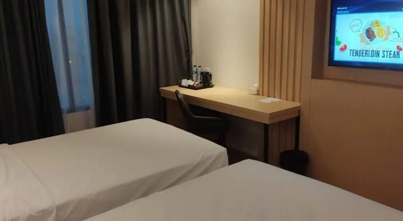 Deluxe-huone, Eastern Bojonegoro