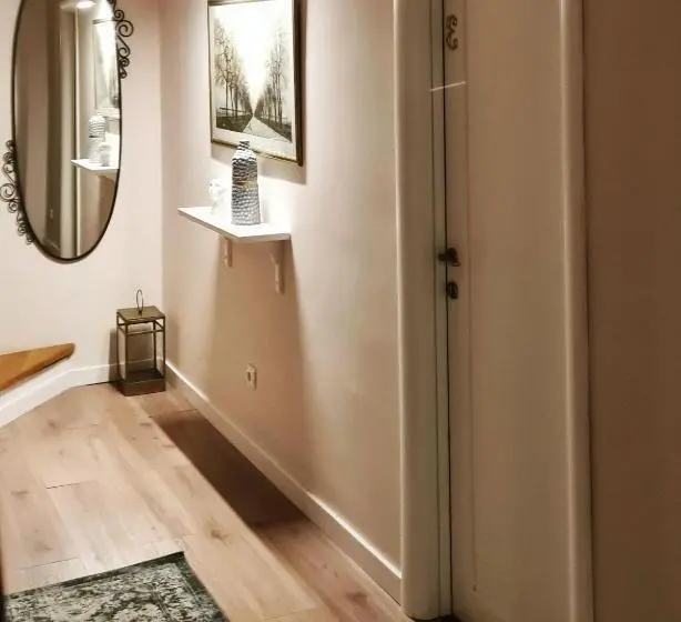اتاق استاندارد یک نفره, Minicity Inn
