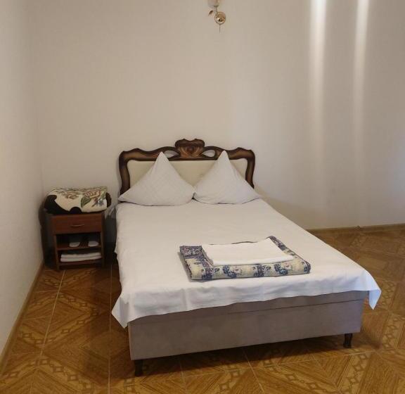 اتاق استاندارد, Hayots Ojakh