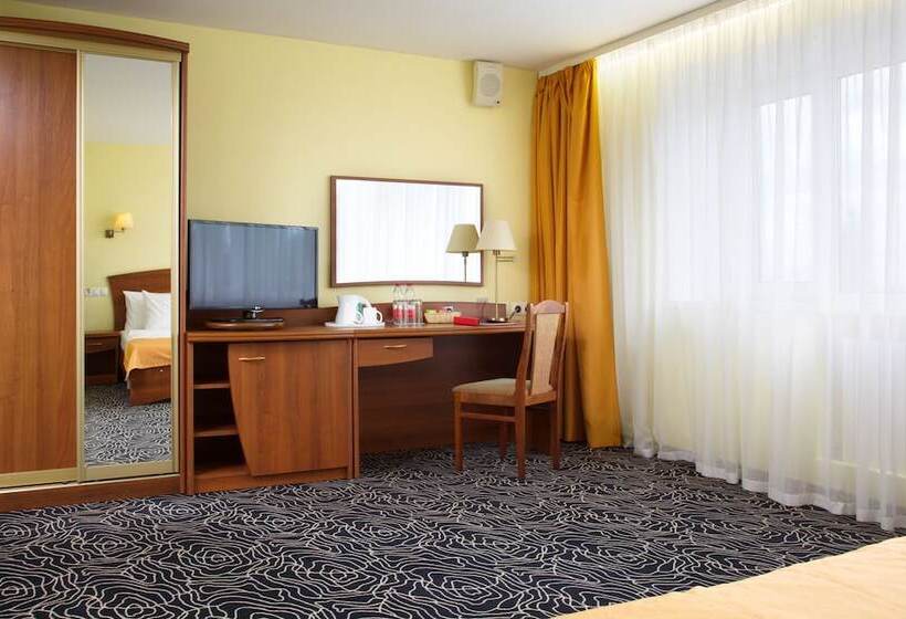 小型套房带城市景观, Azimut Hotel Nizhniy Novgorod