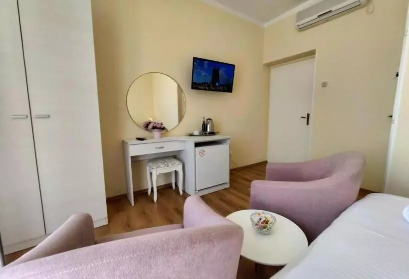 اتاق استاندارد با چشم‌انداز دریا, Apartments And Rooms With Parking Space Mlini, Dubrovnik   8835