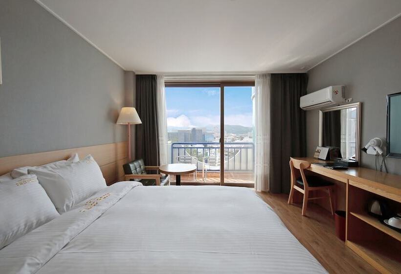 Quarto Deluxe, Benikea Swiss Rosen