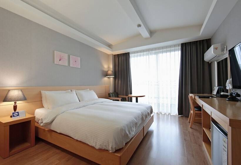 Quarto Deluxe, Benikea Swiss Rosen