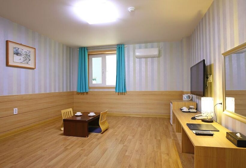 Quarto Estandar, Benikea Swiss Rosen