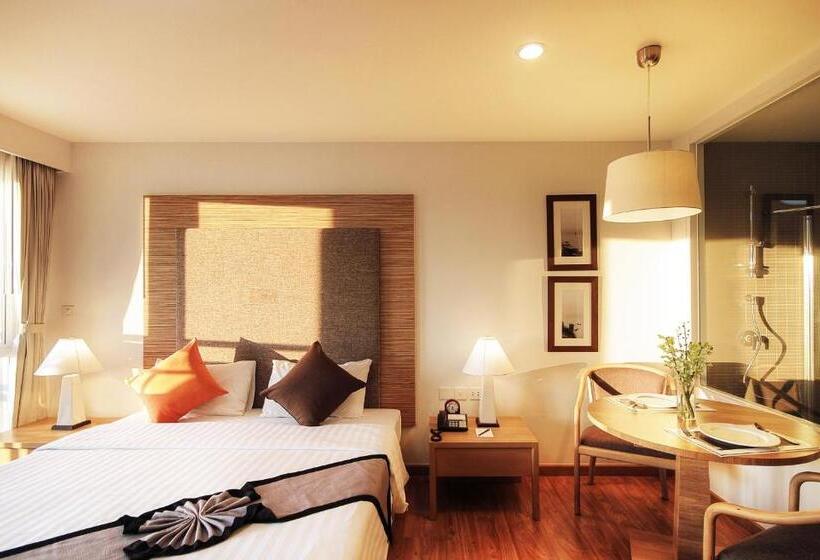 디럭스 룸, Classic Kameo Hotel & Serviced Apartment, Rayong