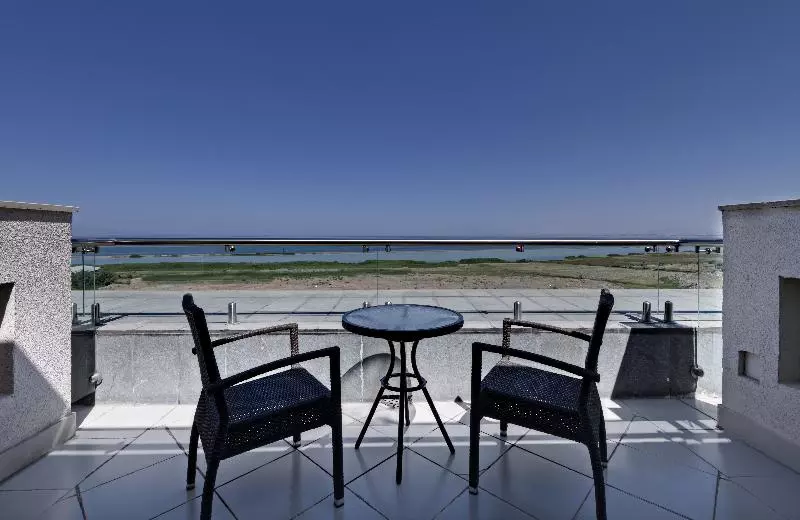 レイクビュースタンダードルーム, Doubletree By Hilton Hotel Van