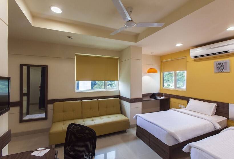 Номер Стандарт, Ginger  Faridabad