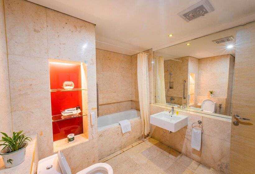 جناح إدارى, Grand Jatra Hotel Balikpapan