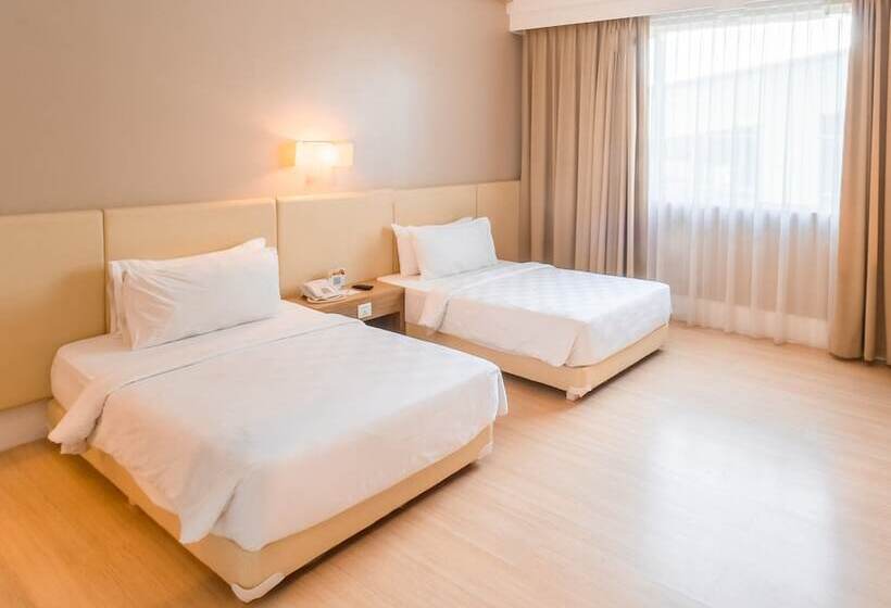 Номер Deluxe, Grand Jatra Hotel Balikpapan