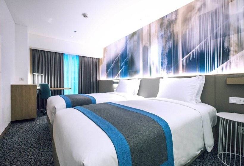 Номер Стандарт, Holiday Inn Express Manila Newport City, An Ihg