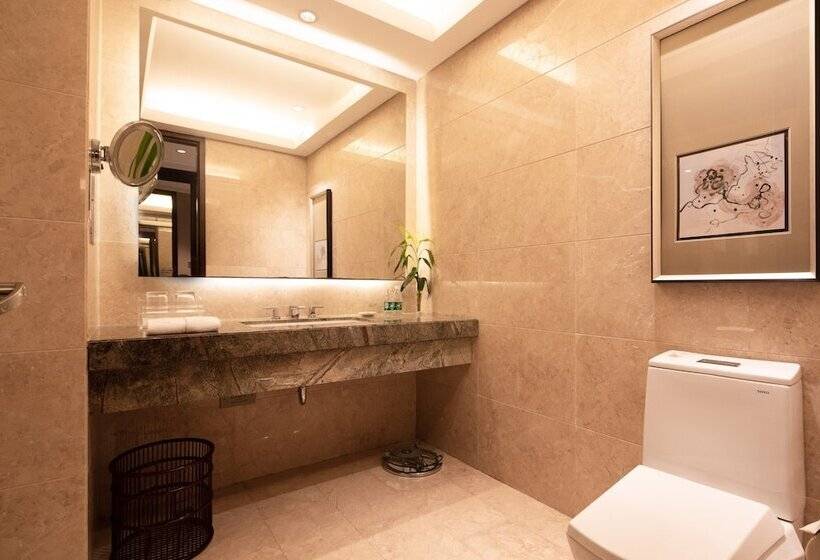 Quarto Deluxe, Shenzhen L.gem
