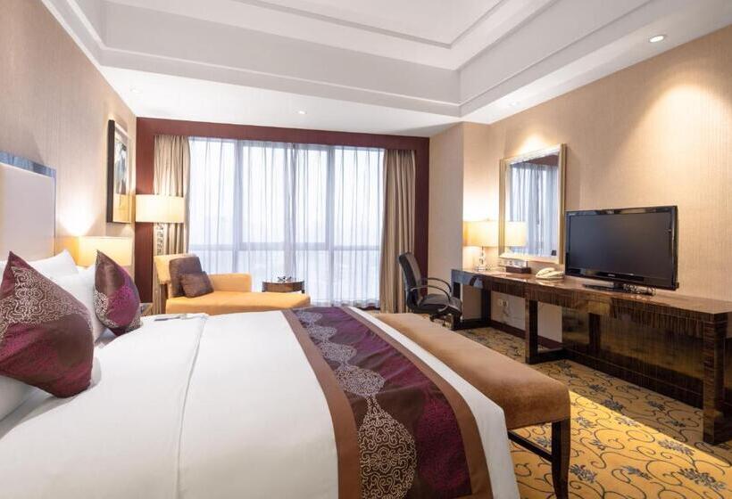 Suite, Shenzhen L.gem