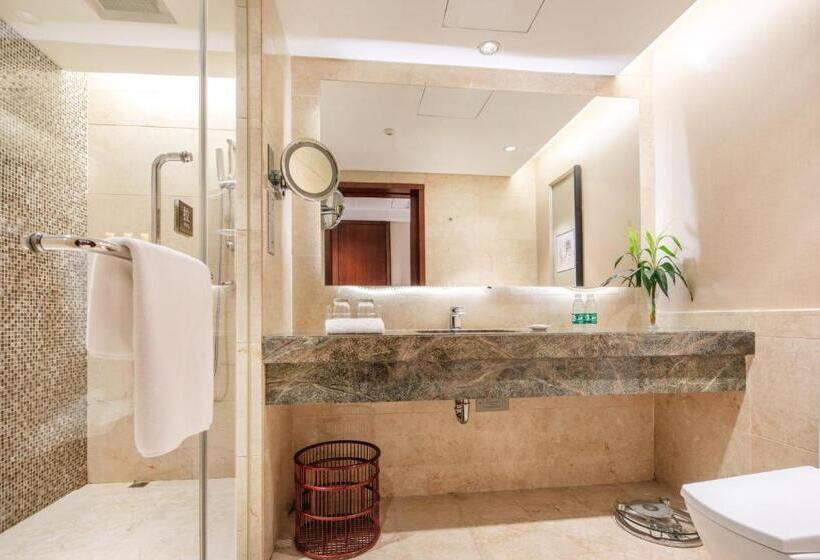 Superior Room King Size Bed, Shenzhen L.gem