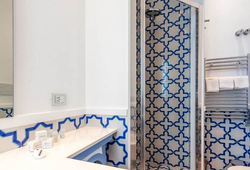 غرفة قياسية فردية, Mignon Meuble