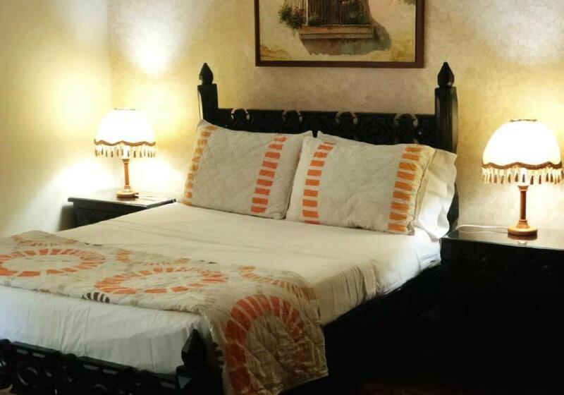 Номер Стандарт Индивидуальный, Stein Colonial