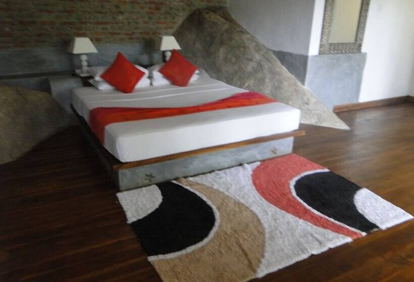 اتاق سوپریور, Thambapanni Retreat
