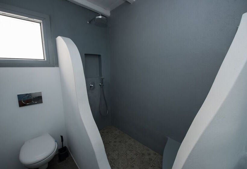 סטודיו סופריור, Ostria Studios & Apartments