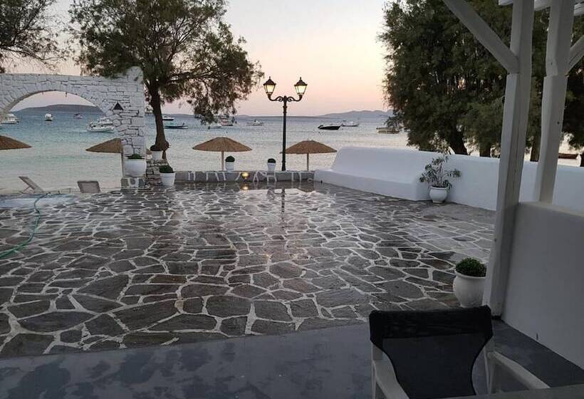 סטודיו סופריור, Ostria Studios & Apartments