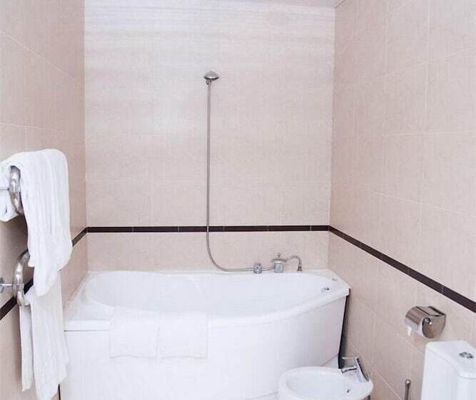 סוויטה, Premier Hotel Kostroma