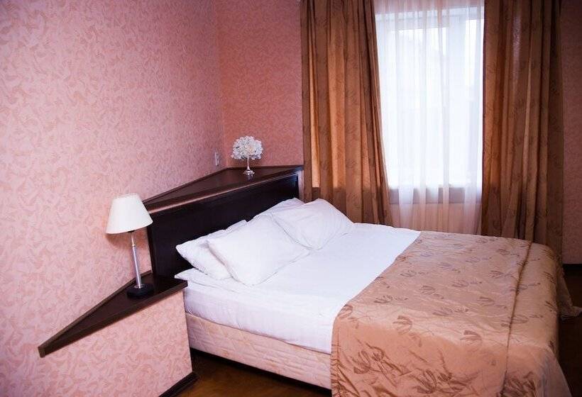 سوییت, Premier Hotel Kostroma
