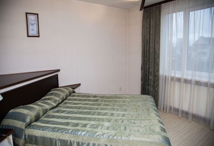 סוויטה, Premier Hotel Kostroma