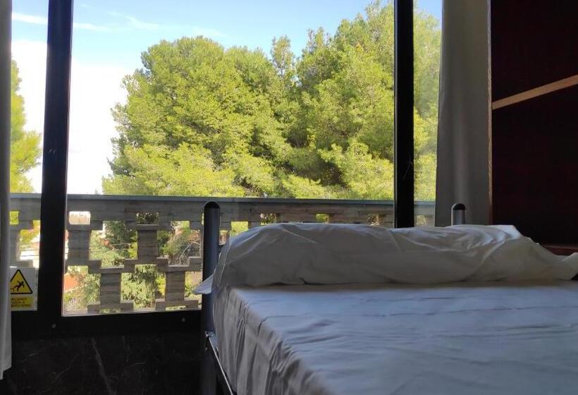 تختخواب در اتاق مشترک, Albergue La Estación