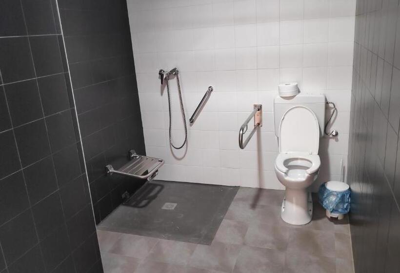 تختخواب در اتاق مشترک, Albergue La Estación