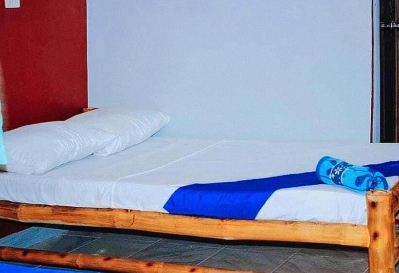 חדר משפחתי, Reddoorz @ Thomasville Inland Resort Brgy. 2