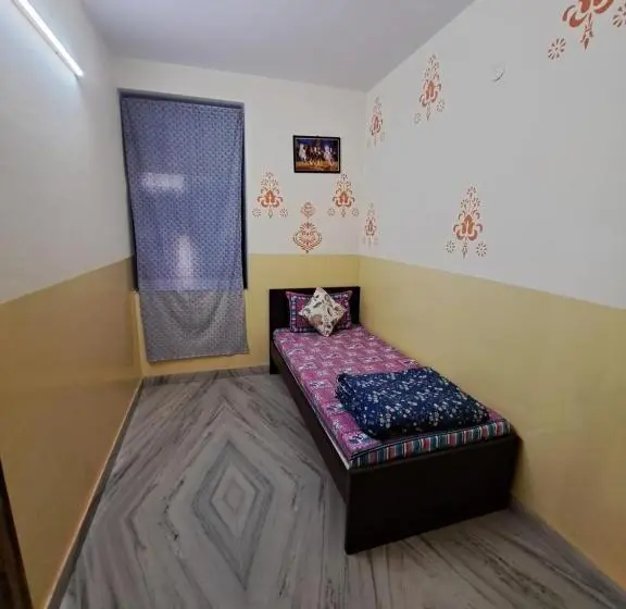スタンダード４人部屋, Jaipur View