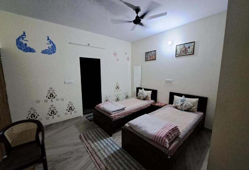 غرفة ديلوكس مطلة على الجبل, Jaipur View
