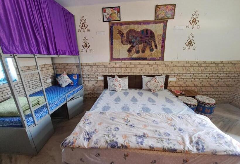 디럭스 패밀리 룸, Jaipur View