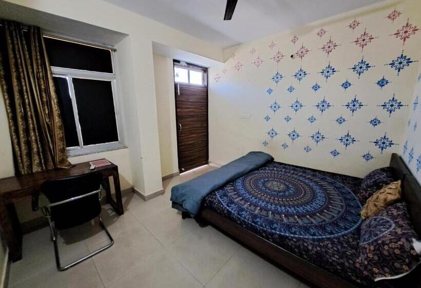 غرفة قياسية مطلة على الجبل, Jaipur View