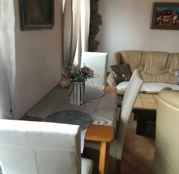 １階の１ベッドルームアパートメント, Apartmány Diana