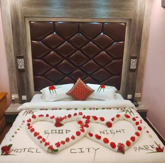 اتاق استاندارد با تخت بزرگ, City Park