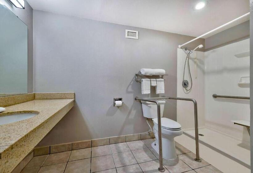 غرفة قياسية سرير كينج لذوى الإحتياجات الخاصة, Studio 6 Bartlesville  Ok