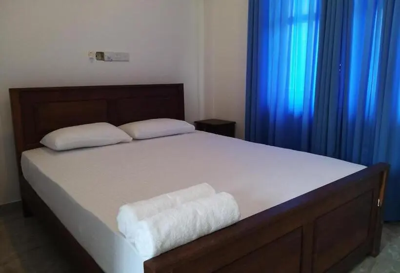 اتاق لوکس با بالکن و چشم‌انداز دریا, Horizon Palace   Kabalana