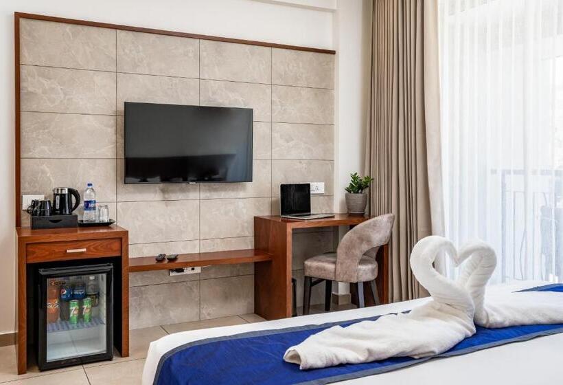 高级大房间, Oshin