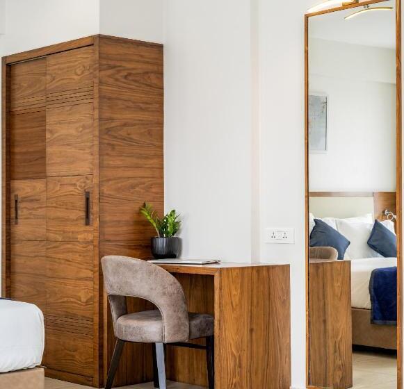 高级大房间, Oshin