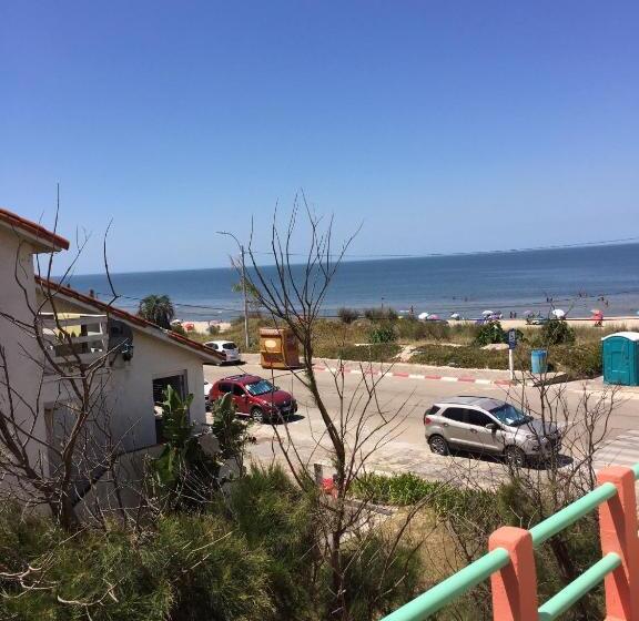 اتاق لوکس با بالکن و چشم‌انداز دریا, Vista La Floresta