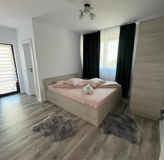اتاق لوکس با بالکن, Casa Lucia
