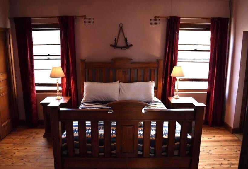 חדר סטנדרט, Story Bank Mandurama