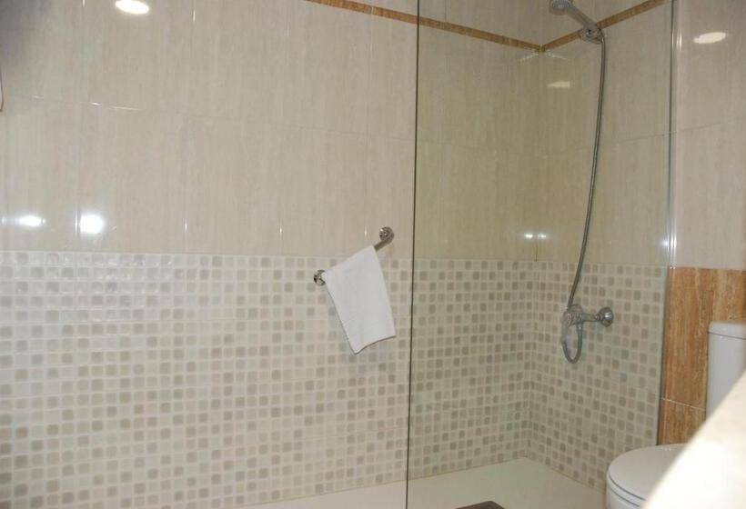 חדר סטנדרט לארבעה, Apartahotel Fc Catedral