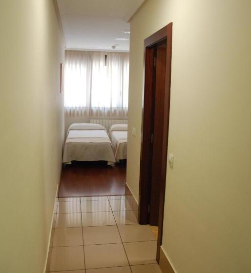 חדר סטנדרט לארבעה, Apartahotel Fc Catedral