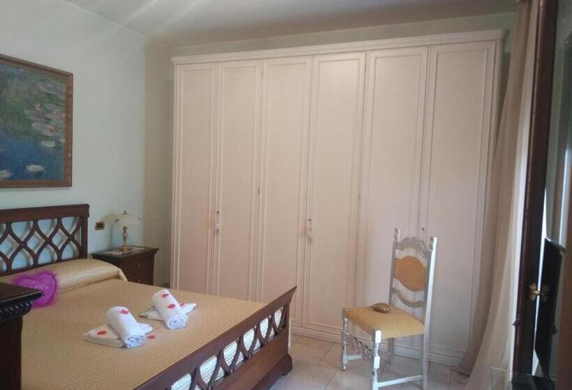 غرفة قياسية, Villa Mariella